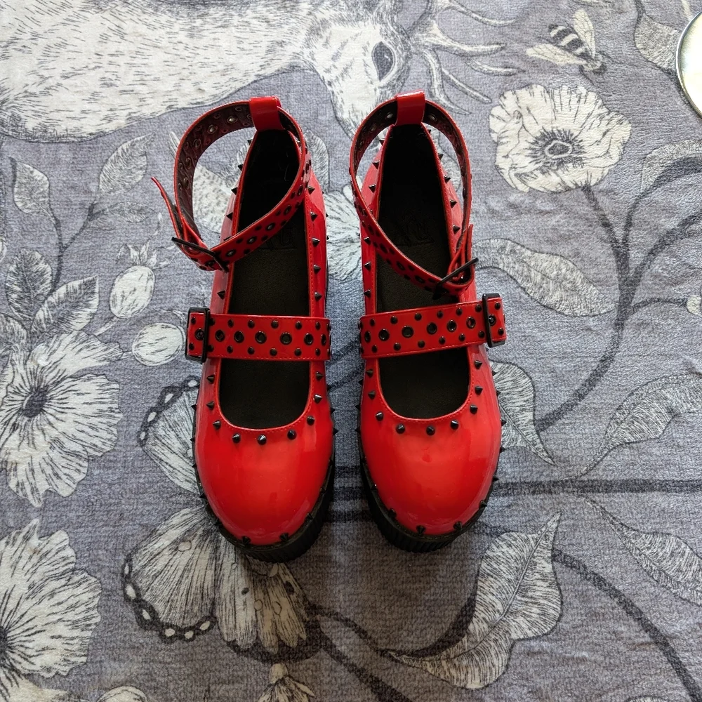 Kaos Red Patent Platforms